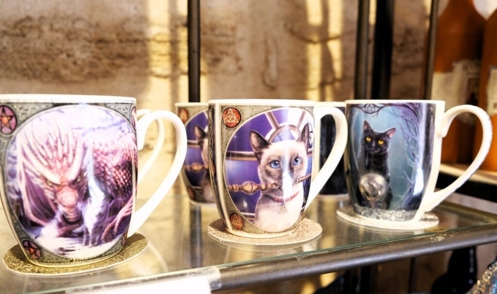 mugs